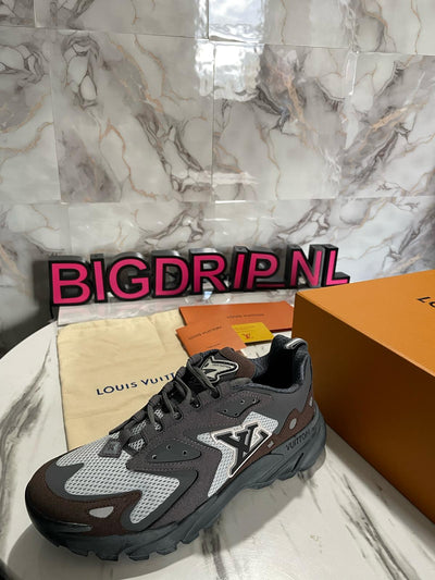 louise Vuitton sneakers